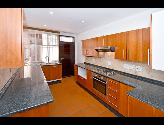 3 BEDROOM APARTMENT FOR SALE IN BIRDHAVEN